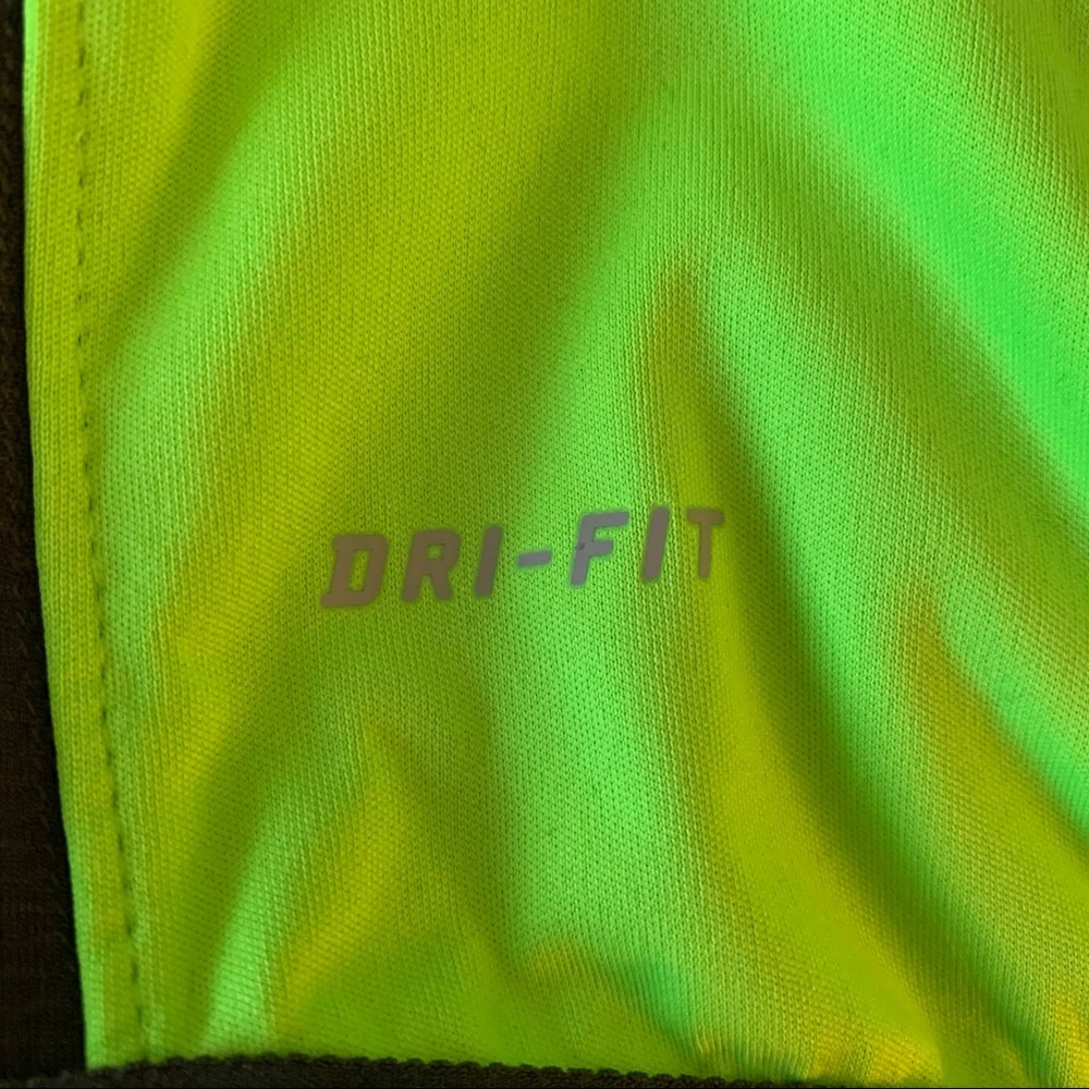 Nike Element Dri-Fit Jacket - Picture 3 of 4